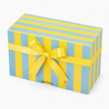 Scatola regalo 30 x 20 x 15 cm in cartoncino blu e giallo con nastro decorativo a righe