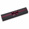 Scatola regalo 30 x 8 x 4 cm in cartone nero e bordeaux con nastro decorativo