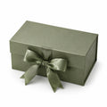 Scatola regalo 25 x 18 x 10 cm in cartone verde salvia con nastro satinato - contenitore rettangolare con coperchio